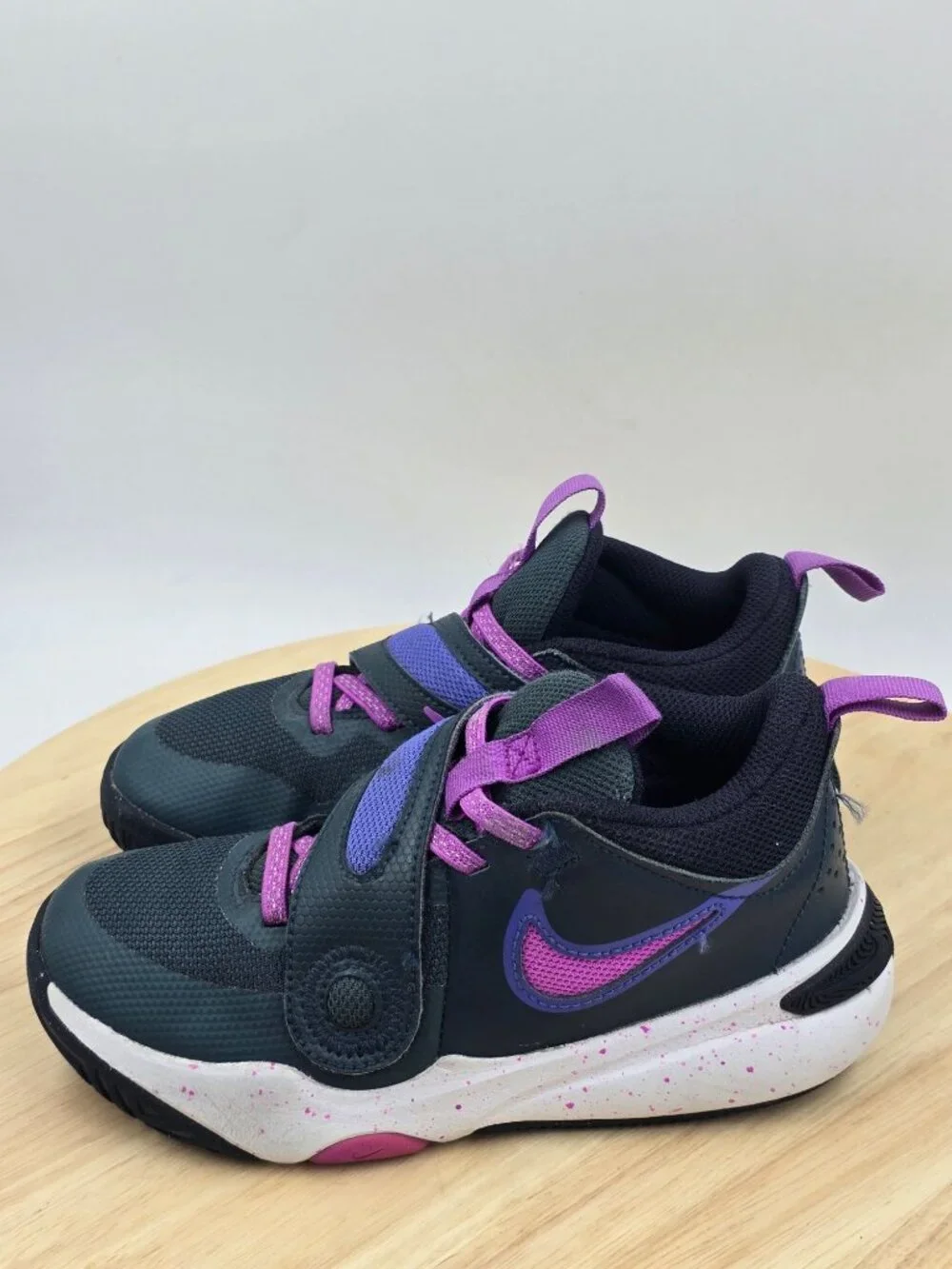 Nike Team Hustle D 11 FlyEase Shoes Youth Size 13C Purple Basketball DV8994-300